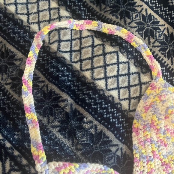 Crochet crop top - Picture 9 of 12